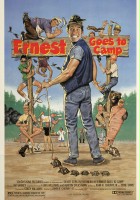 plakat filmu Ernest jedzie na biwak