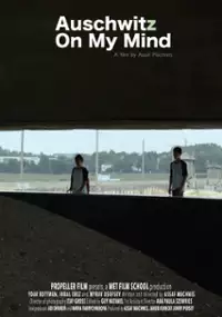 Plakat filmu Myśląc o Auschwitz