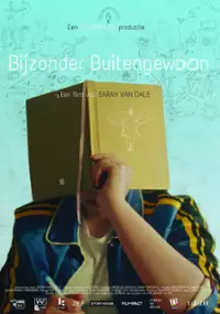Plakat filmu Nadzwyczajna Mona