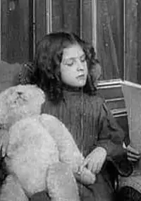 Plakat filmu A Little Girl Who Did Not Believe in Santa Claus