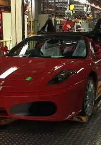 Plakat filmu Czerwony ślad Ferrari