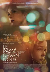 Plakat filmu Le passé devant nous