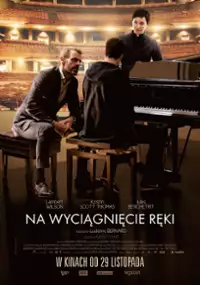 Plakat filmu Na wyciągnięcie ręki