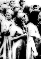 plakat filmu Być kobietą w Birkenau