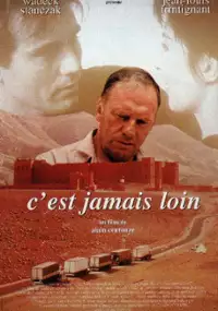 Plakat filmu C'est jamais loin