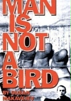 plakat filmu Człowiek nie jest ptakiem