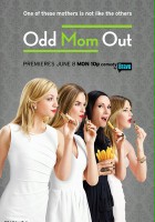 plakat filmu Odd Mom Out