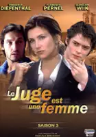 plakat serialu Le Juge est une femme