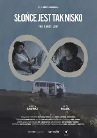 Plakat filmu Słońce jest tak nisko