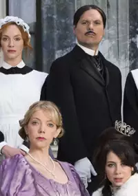 Plakat serialu Another Period