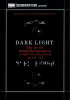 plakat filmu Światło w ciemności: Sztuka niewidomych fotografów