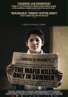 plakat filmu Mafia zabija tylko latem