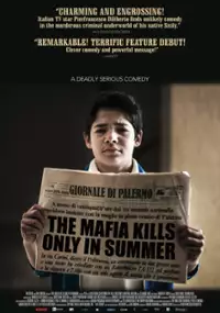 Plakat filmu Mafia zabija tylko latem
