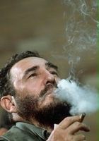 plakat filmu Castro - człowiek i mit