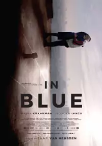 Plakat filmu W błękicie