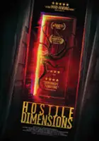 plakat filmu Wrogie wymiary