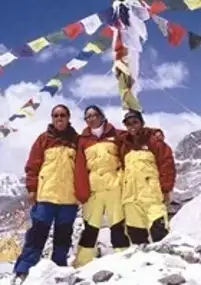 Plakat filmu Daughters of Everest