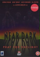 plakat filmu Blisko ciemności