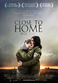 Plakat filmu Blisko domu