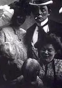 Plakat filmu The Whole Dam Family and the Dam Dog