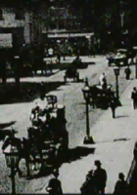 Plakat filmu Traffic Crossing Leeds Bridge