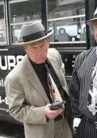 plakat filmu Sufrażystki, gangsterzy, pijacy