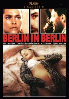 plakat filmu Obcy w Berlinie