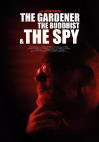 Plakat filmu Ogrodnik, buddysta i szpieg