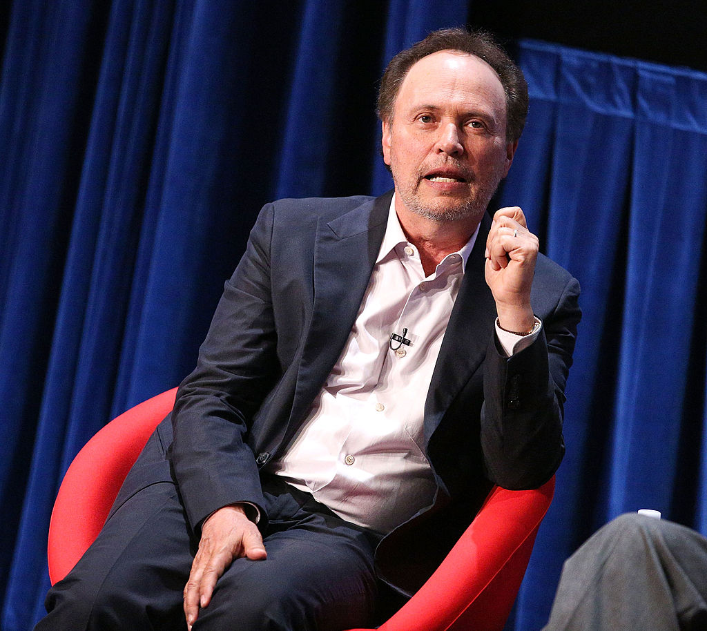 Billy Crystal i Jennifer Grey dołączyli do "Untogether"