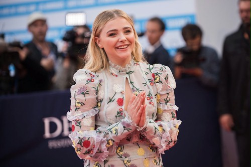 Chlo&euml; Grace Moretz zagra lesbijkę "uzdrawianą" przez Kości&oacute;ł