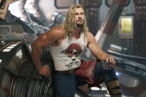 Chris Hemsworth żałuje roli w ostatnim "Thorze": Stałem się swoją...