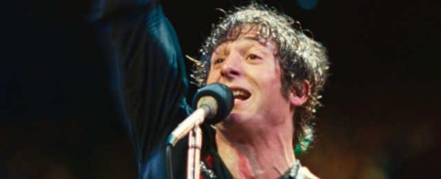 "Springsteen: Ocal mnie od nicości": Recenzja. Jeremy Allen White...
