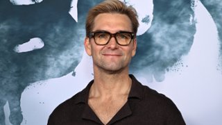 Gwiazda "The Boys" złym surferem w "Breakers" Netfliksa