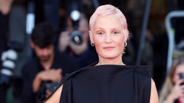 Vicky Krieps i Rooney Mara zostaną parą w "Quest For Love"