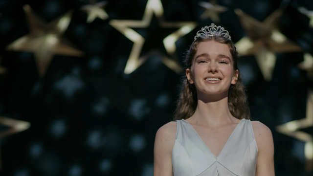 "Carrie" Stephena Kinga trafiła na swoje czasy? Recenzujemy