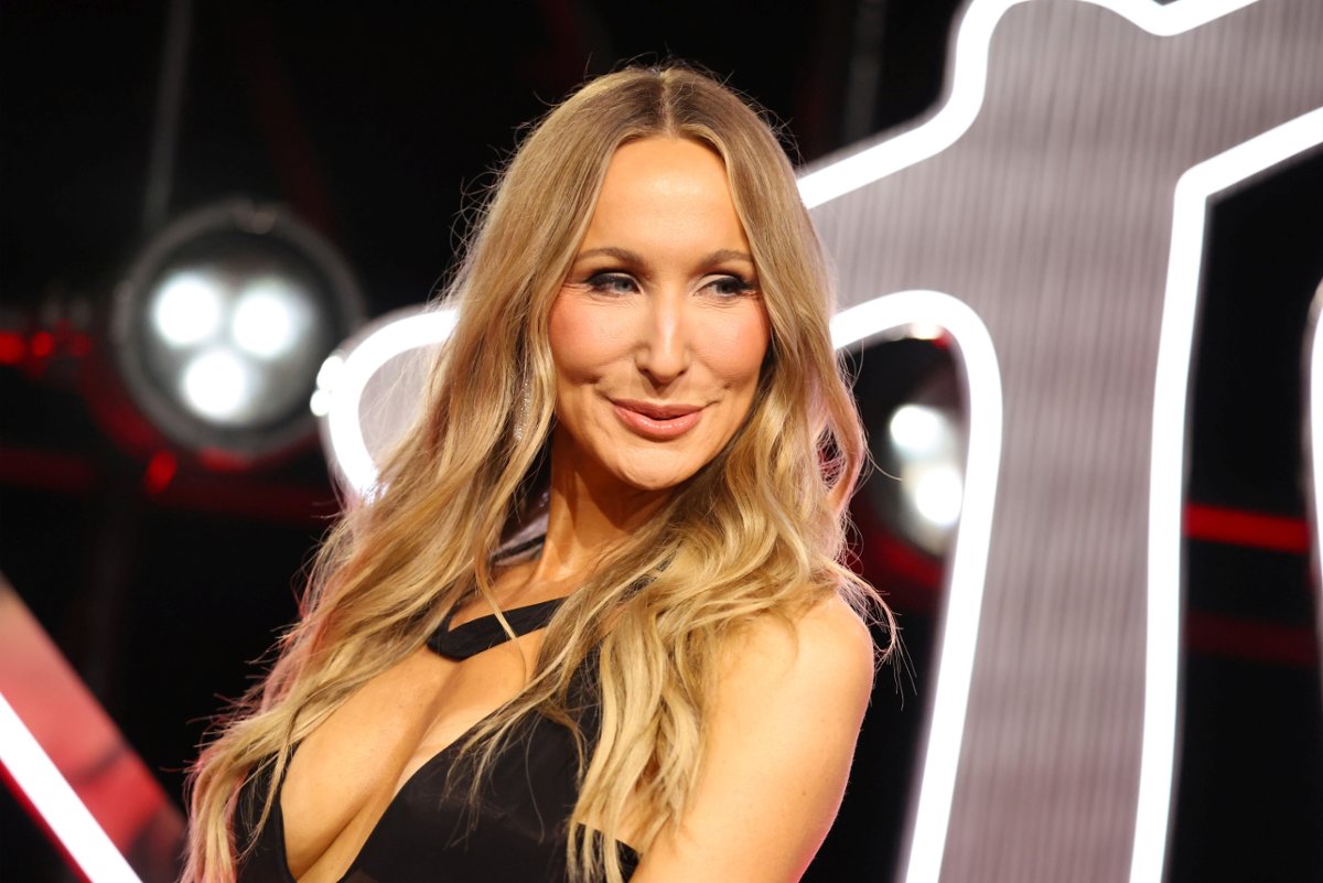 Prowadziła Złote Globy, teraz zagra w odważnej komedii romantycznej