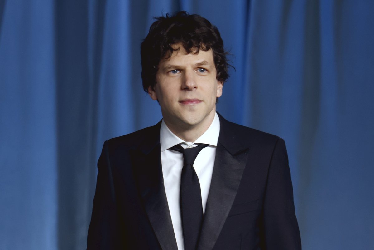 Jesse Eisenberg gotowy na prawdziwy ból po oddaniu nerki
