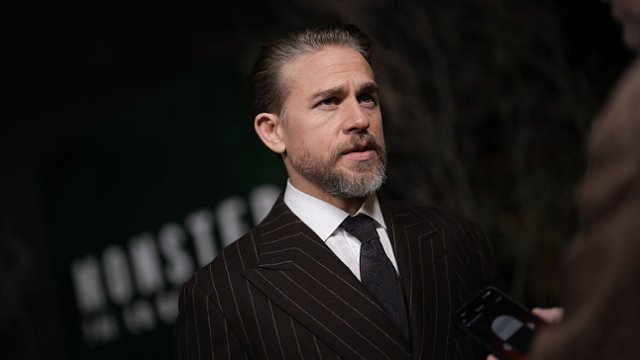 Kolejne gwiazdy w serialowej ekranizacji powieści Johna le...