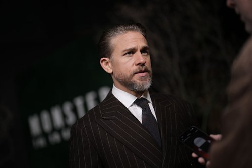 Kolejne gwiazdy w serialowej ekranizacji powieści Johna le...