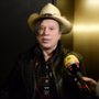 Mickey Rourke uruchomił zbi&oacute;rkę pieniędzy, by uniknąć eksmisji