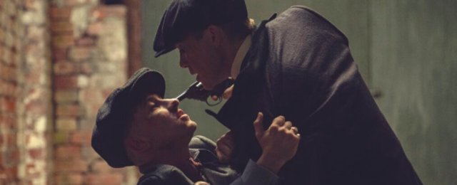 Jamie Bell i Charlie Heaton na czele obsady nowego serialowego...