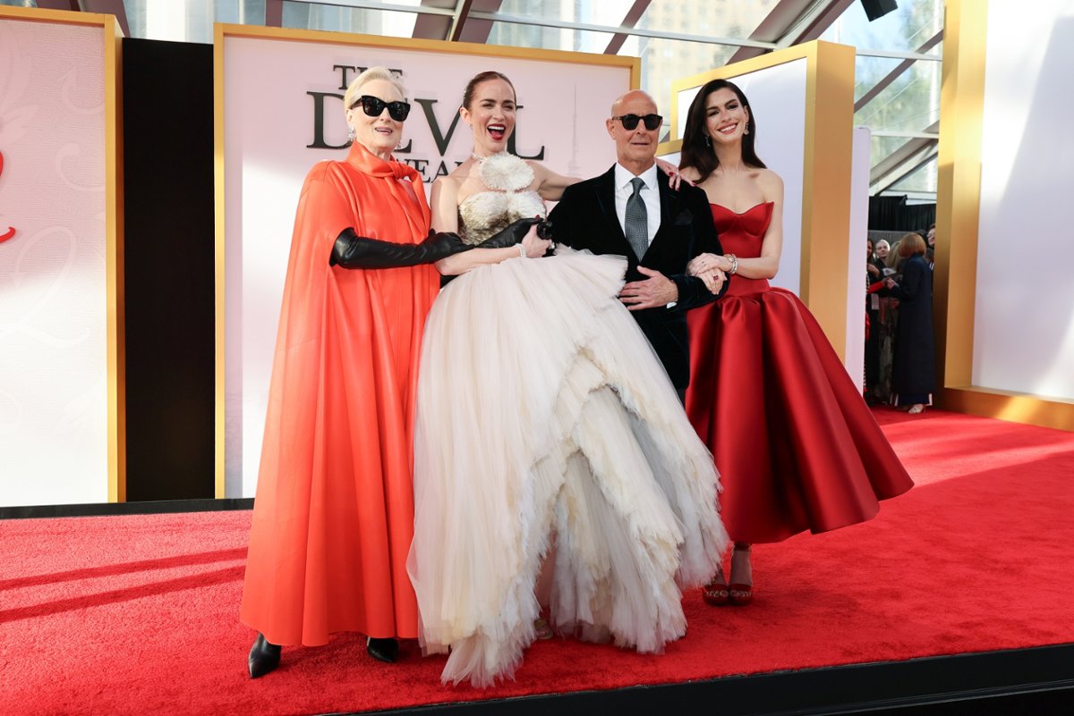 "Diabeł ubiera się u Prady 2". Gwiazdy na uroczystej premierze [GALERIA]