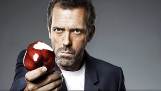 "Dr House": Hugh Laurie kąśliwie odpowiedział na krytykę serialu