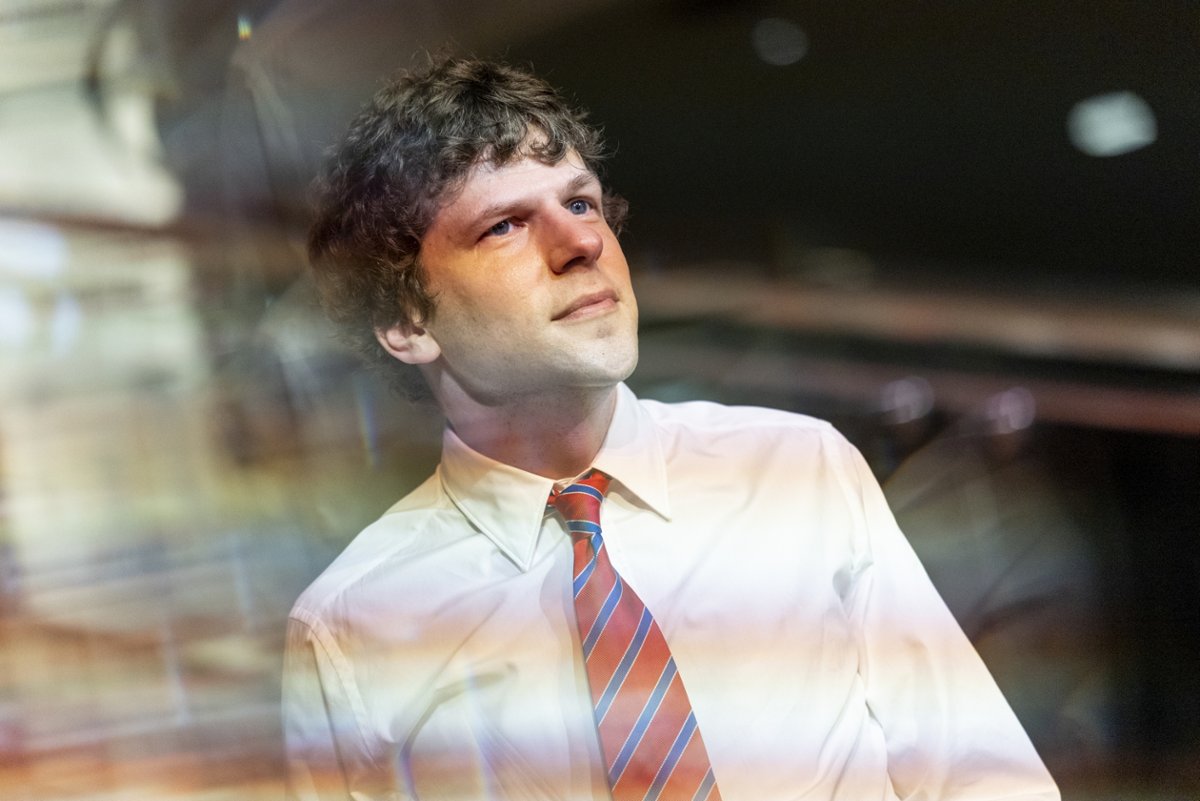 Jesse Eisenberg i Robert Lewandowski reklamują Polskę