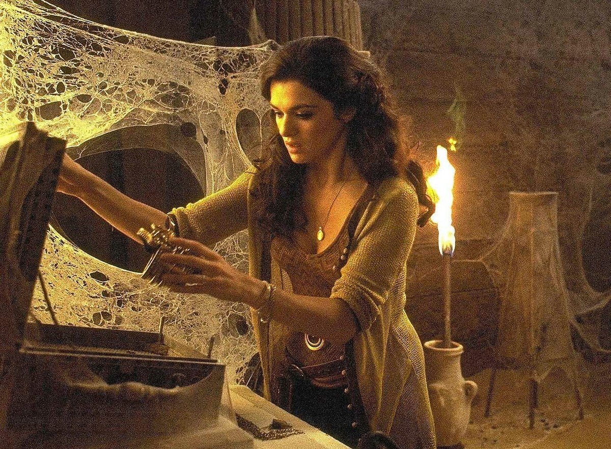 Tak wygląda Rachel Weisz w nowej "Mumii". Zdjęcia z planu