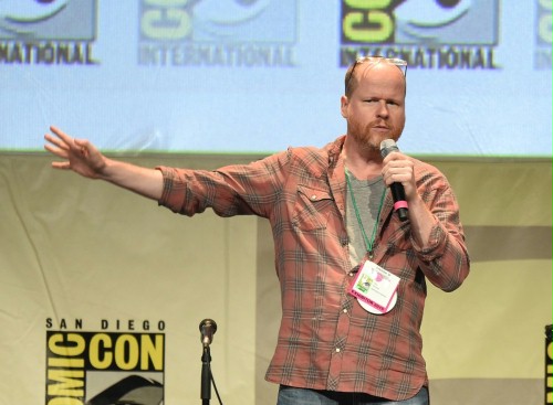 Joss Whedon rozśpiewa Flasha i Supergirl?
