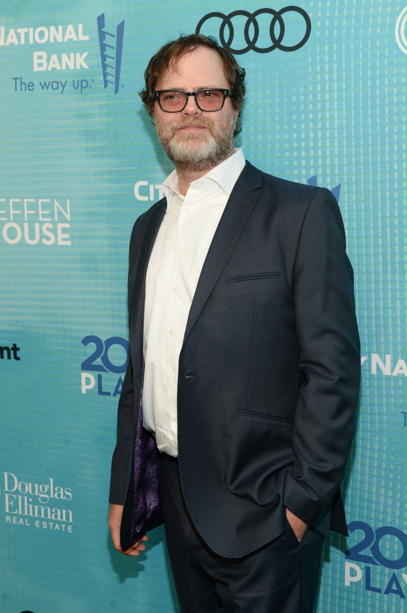 Rainn Wilson u boku walczącego z potworem morskim Jasona Stathama