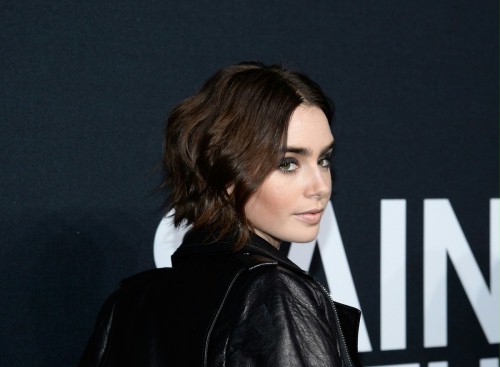 Lily Collins w opowieści o podr&oacute;żujących cyrkowcach