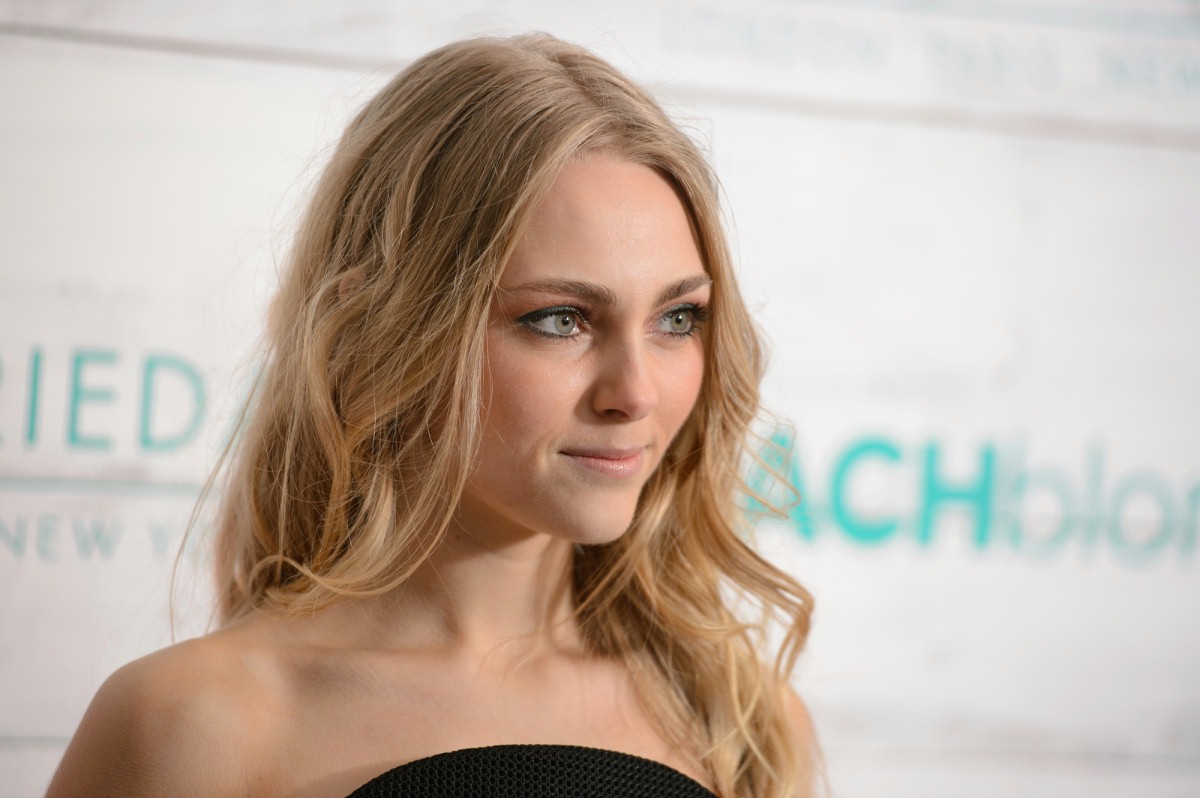 AnnaSophia Robb przyjęta do tajemniczej szkoły z internatem