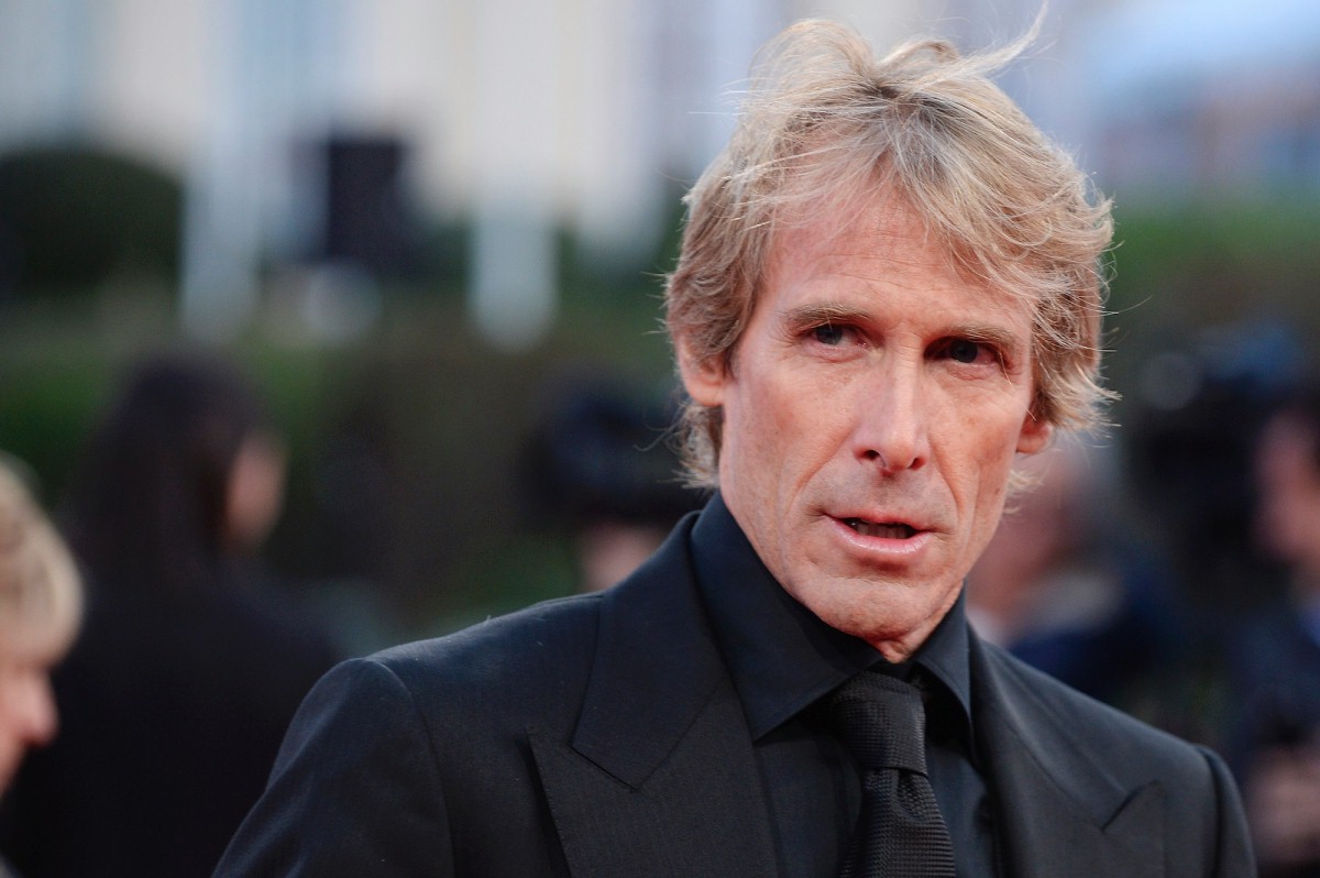 Michael Bay producentem filmu o Ameryce zadłużonej przez...